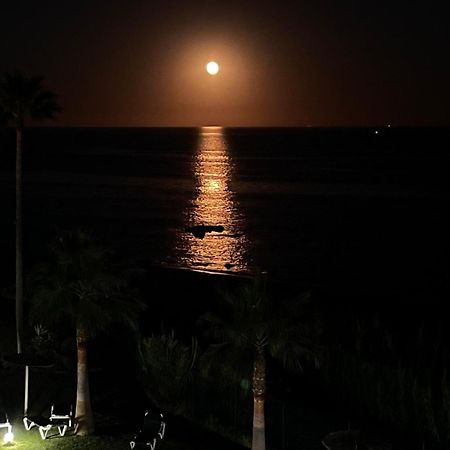 Exclusive Luxury Frontline Beach Penthouse Casares Del Mar - Estepona 外观 照片