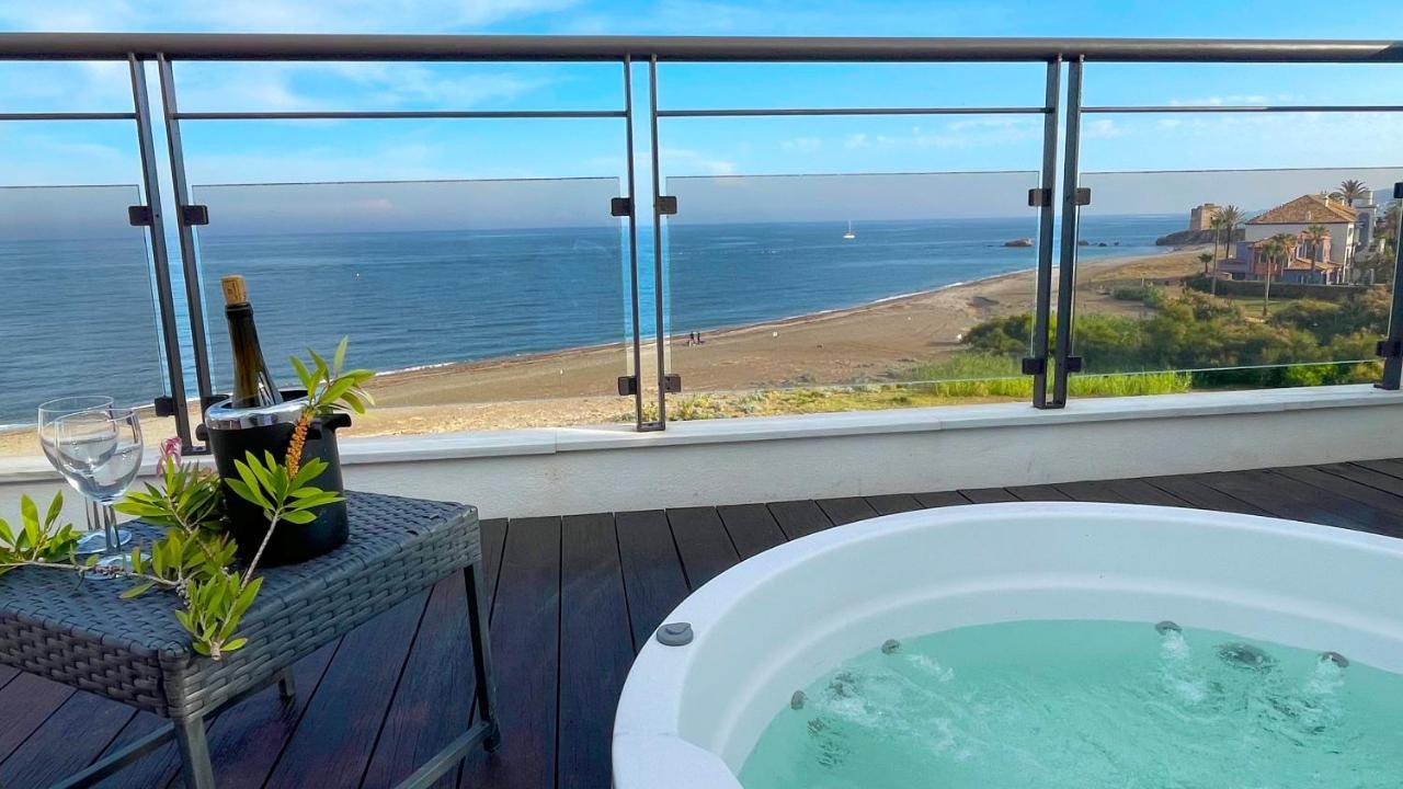 Exclusive Luxury Frontline Beach Penthouse Casares Del Mar - Estepona 外观 照片