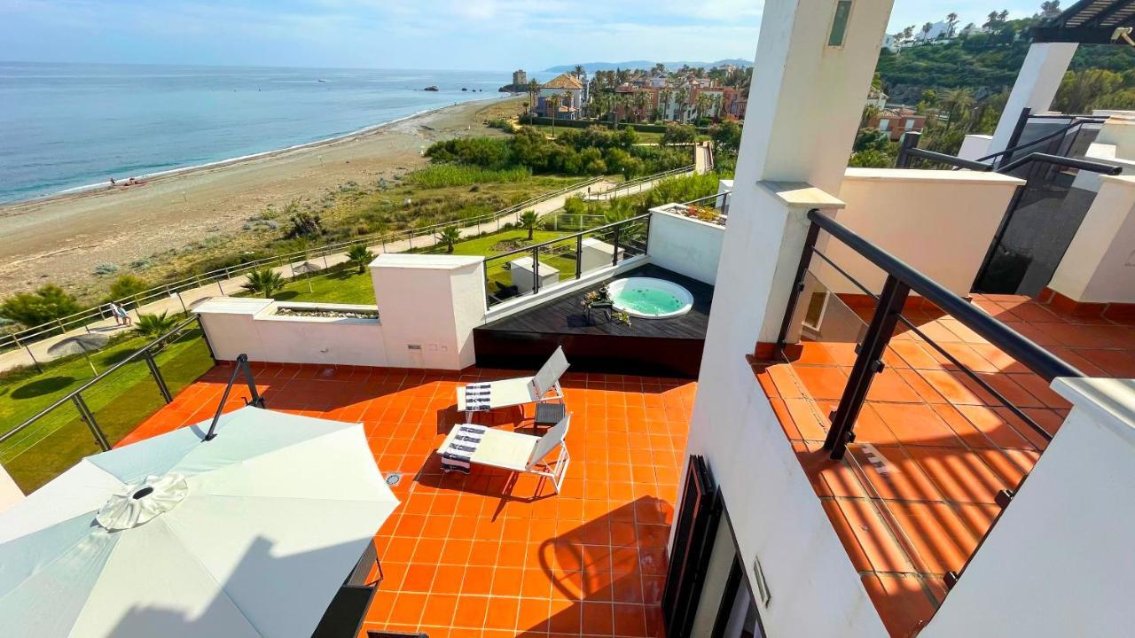 Exclusive Luxury Frontline Beach Penthouse Casares Del Mar - Estepona 外观 照片