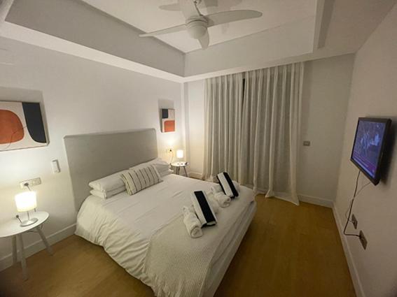 Exclusive Luxury Frontline Beach Penthouse Casares Del Mar - Estepona 外观 照片